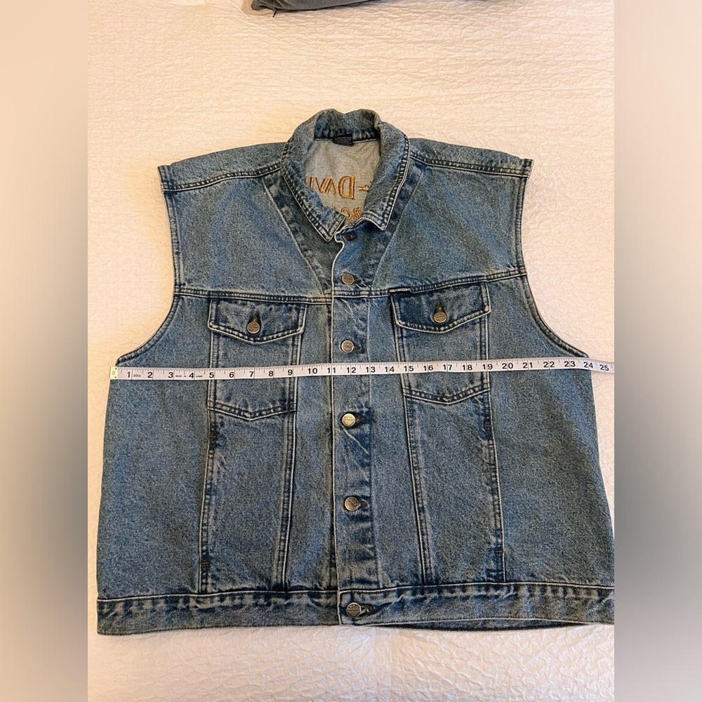 Harley Davidson Embroidered Denim Vest - Size XL - Picture 3 of 11